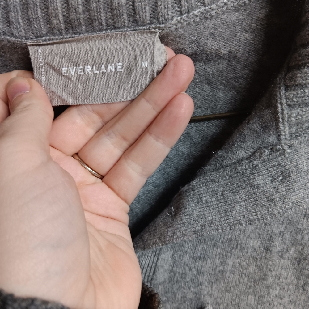Everlane Gray Cashmere Sweater Womens Medium - Picture 4 of 6